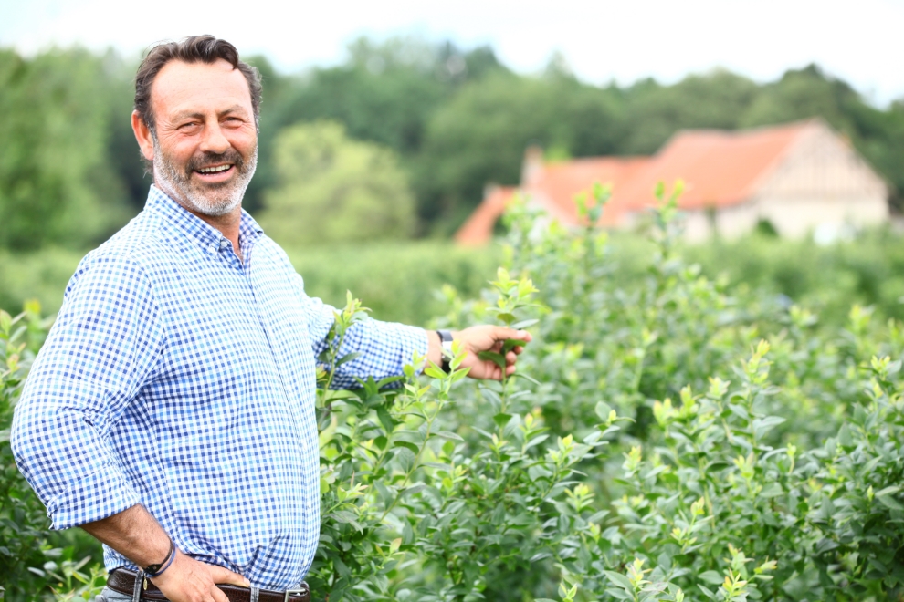 David Bertrant dans les vergers du Moulin du Mizotier